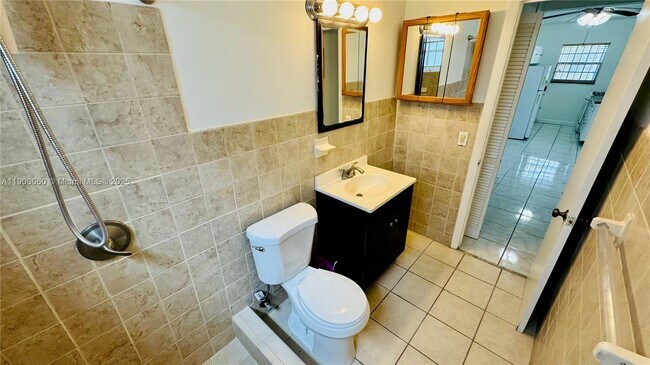 Building Photo - 8000 Tatum Waterway Dr