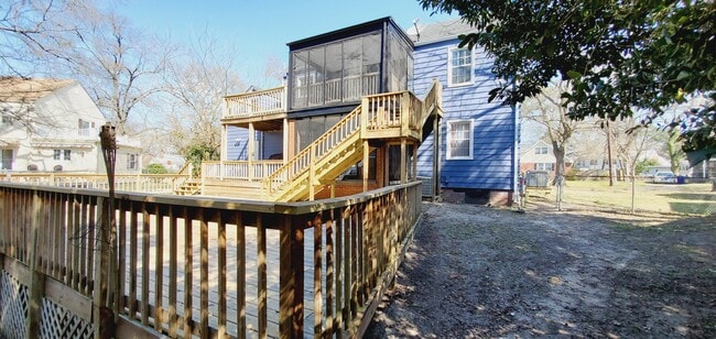 Building Photo - 205 Glen Echo Dr