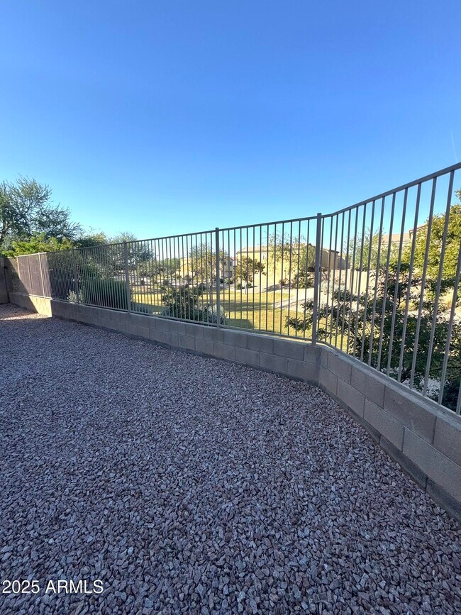 Building Photo - 7408 S 37th Dr