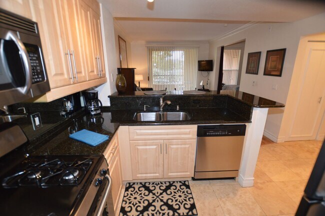 Building Photo - Charming Furnished Studio with Large Patio in the Heart of Las Vegas