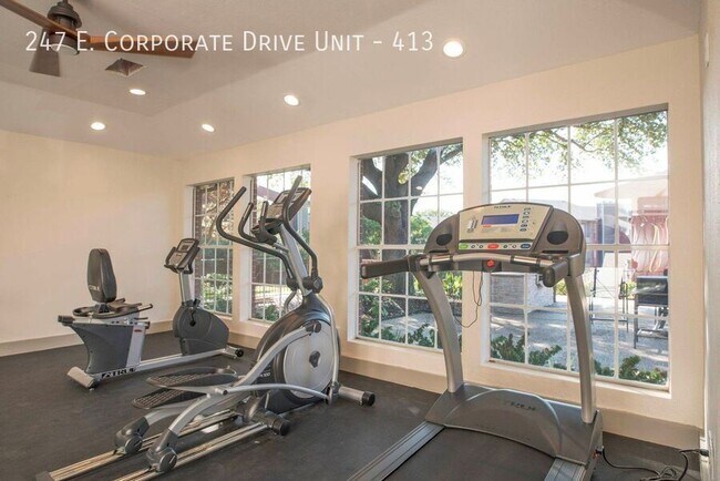 Building Photo - 247 E Corporate Dr