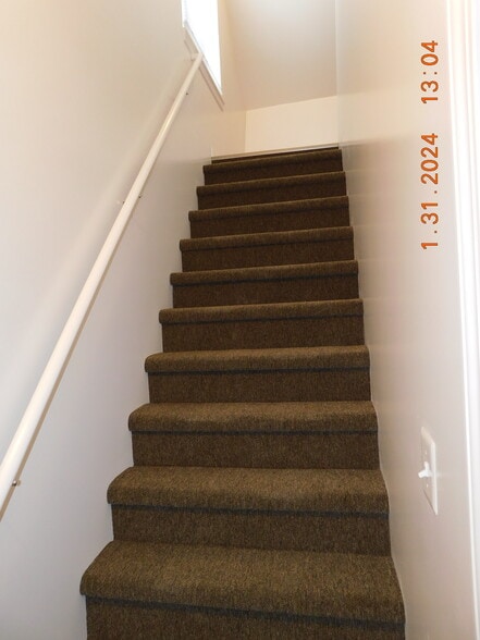 Building Photo - 101 Poplar Ave