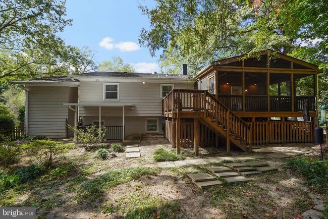 Building Photo - 9123 Cherrytree Dr