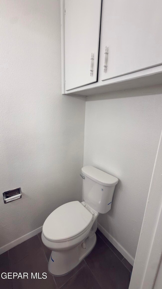 Building Photo - 101 3 N Trevino Rd