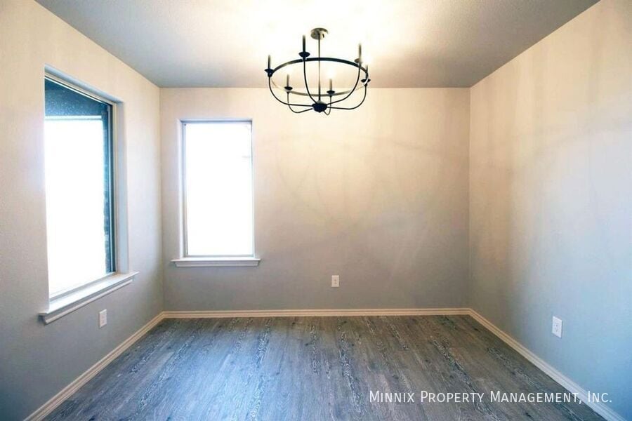 Building Photo - 5840 Lehigh St