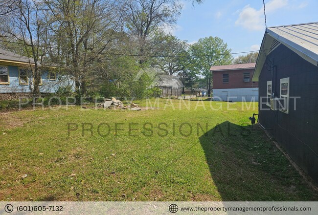 Building Photo - 1552 Reddix St