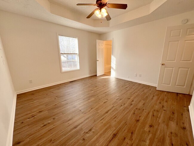 Building Photo - 438 Cranklen Cir