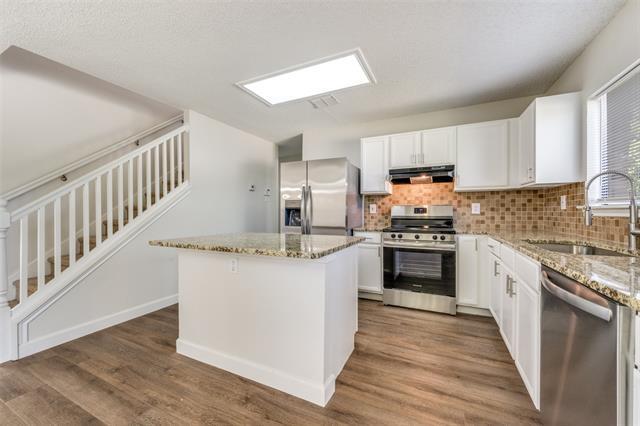 Building Photo - 2160 Glenhaven Dr