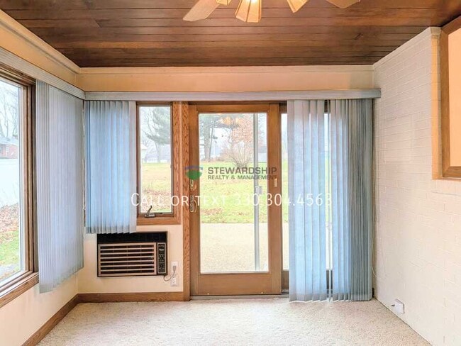 Building Photo - 2636 Orch Pk St NW