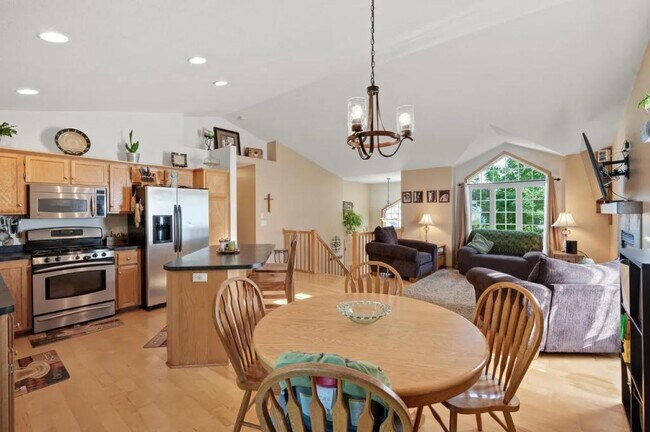 Building Photo - 2921 235th Ave NW