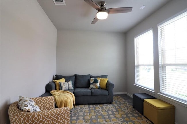 Building Photo - 5413 Vanner Path