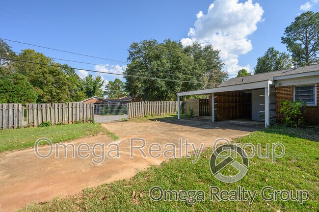 Building Photo - 2941 Ashley Ave