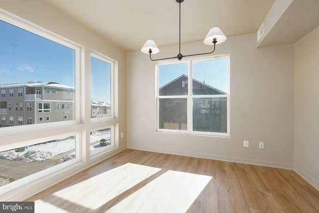 Building Photo - 710 Iron Frg Rd