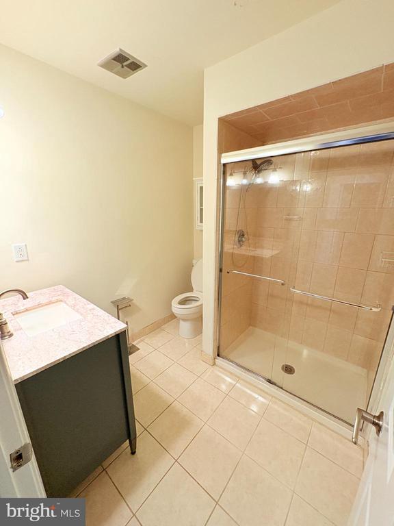 Building Photo - 54 Hillcroft Way