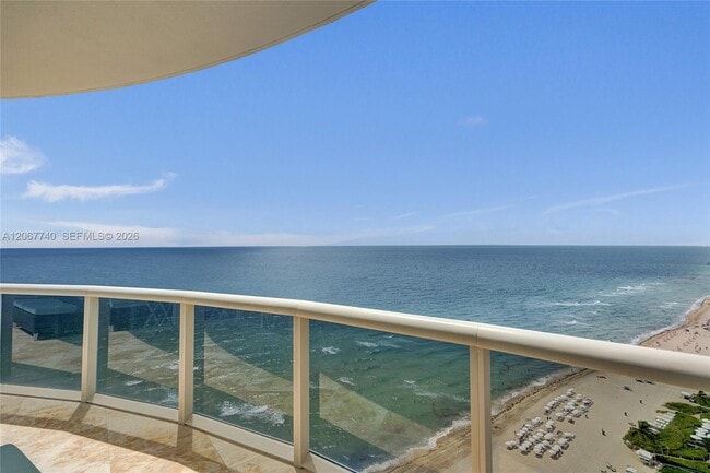 Building Photo - 18201 Collins Ave