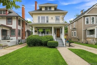 Building Photo - 579 Crescent Ave