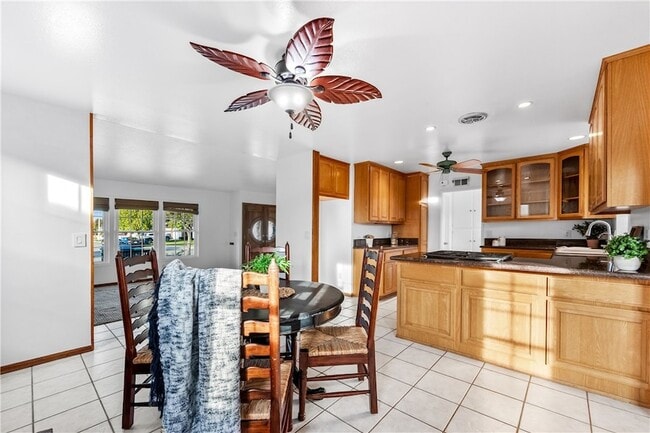 Building Photo - 6682 Alexandria Dr