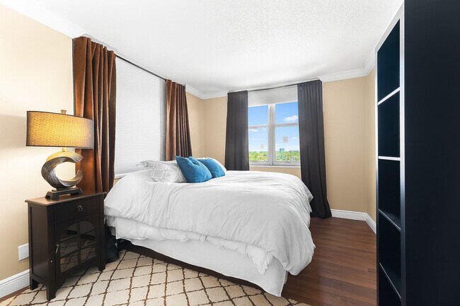 Building Photo - 777 S Federal Hwy