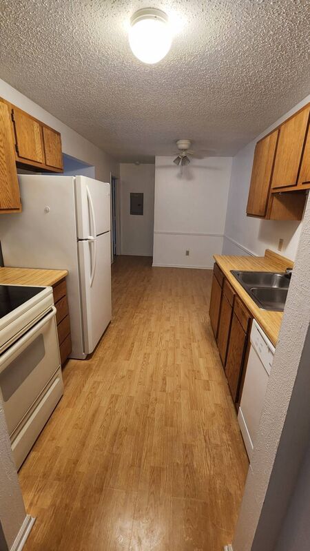 Building Photo - 2150 N McCord Rd