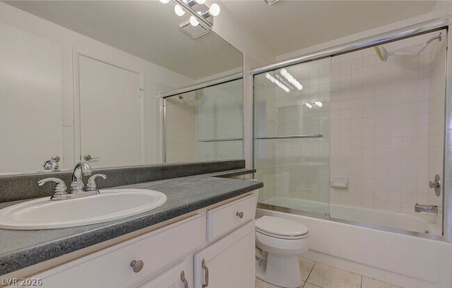 Building Photo - 7225 Scenic Hills Dr