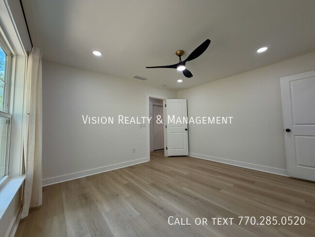 Building Photo - 1255 Campbellton Rd SW