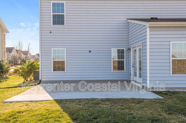 Building Photo - 331 Spring Hill Pl