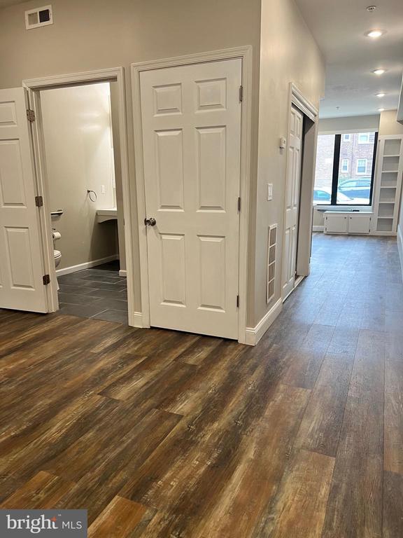 Building Photo - 1302 N 22nd St