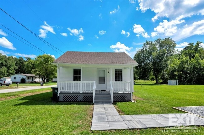Building Photo - Newly Renovated 2 Bedroom 1 Bath in La Cro...