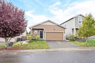 Building Photo - Welcome to Ridgeview Estates – Spacious Home with a Fenced Yard!