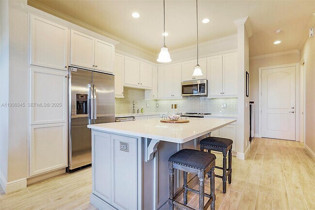 Building Photo - 140 Ocean Breeze Dr