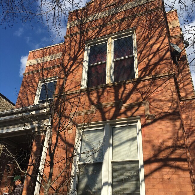 Primary Photo - 1629 N Kedvale Ave