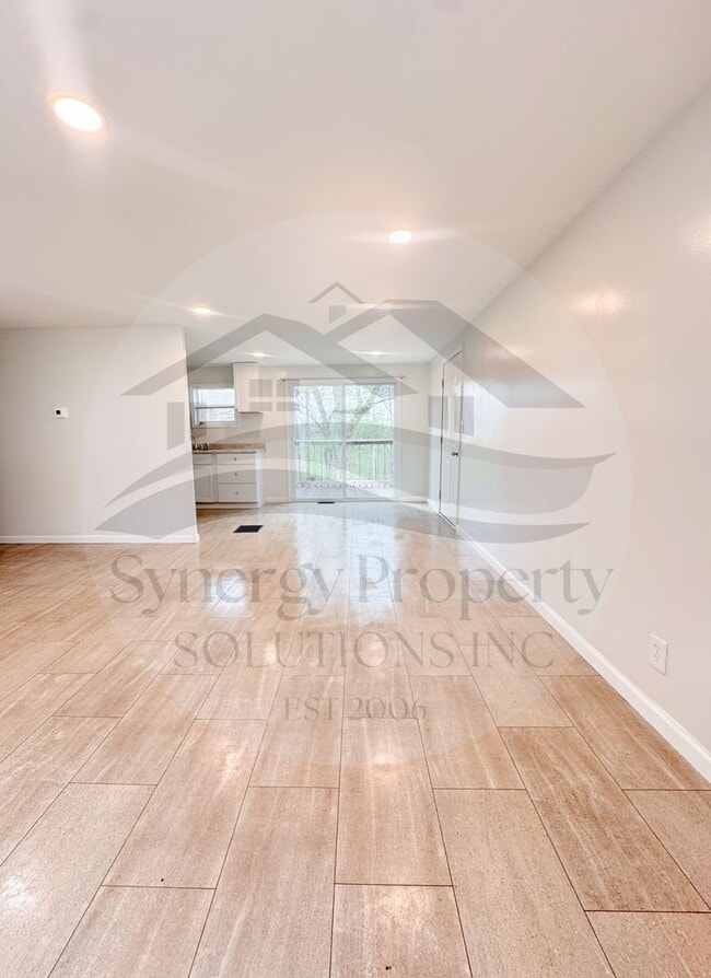 Building Photo - Lexington Ranch