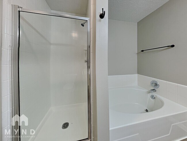 Building Photo - 19931 Bambiwoods Dr