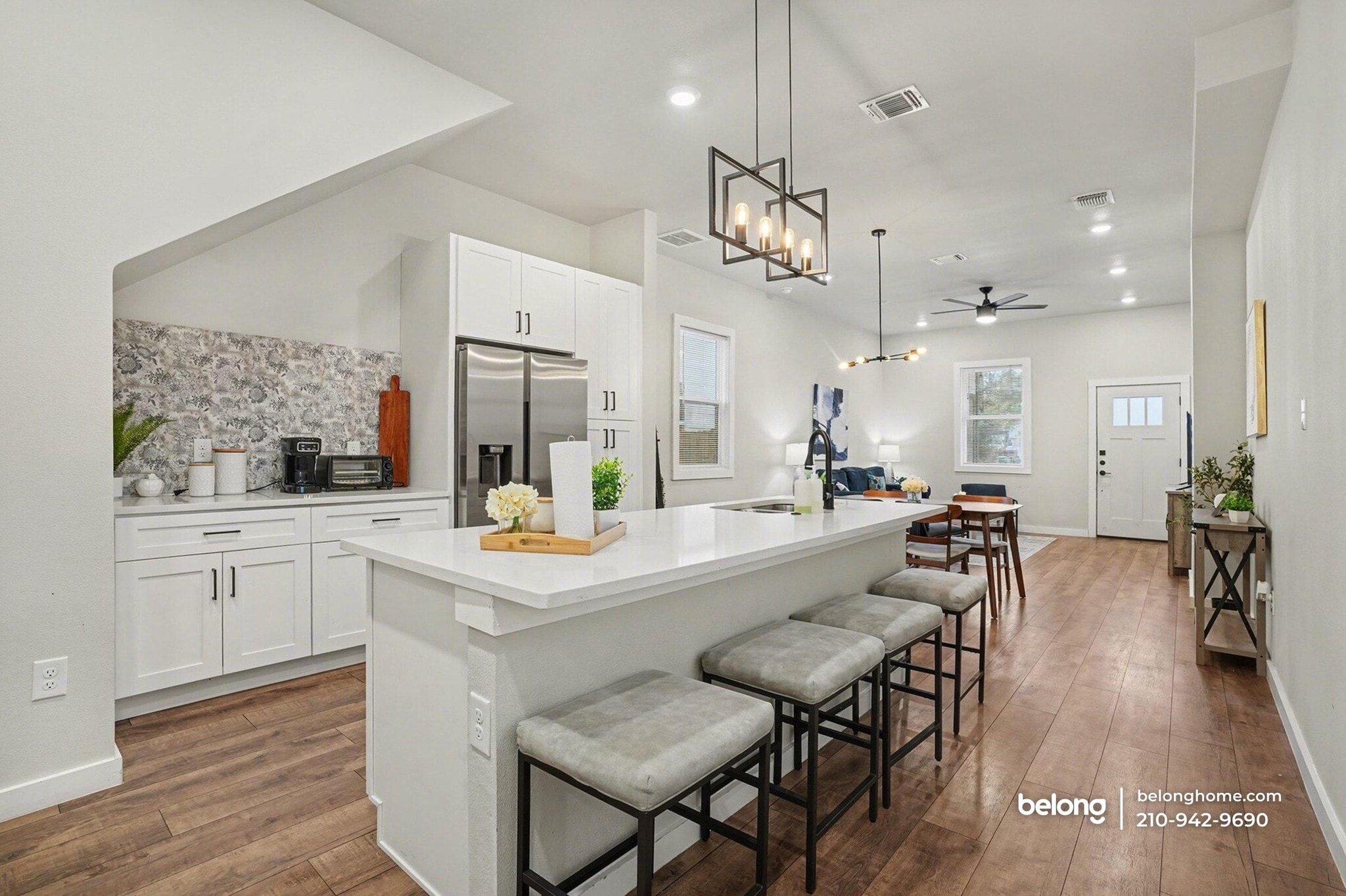 Building Photo - 1725 E Crockett St