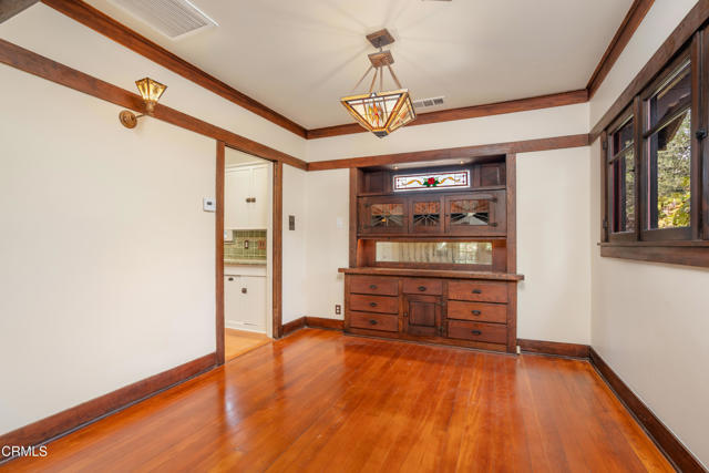 Building Photo - 845 S Los Robles Ave