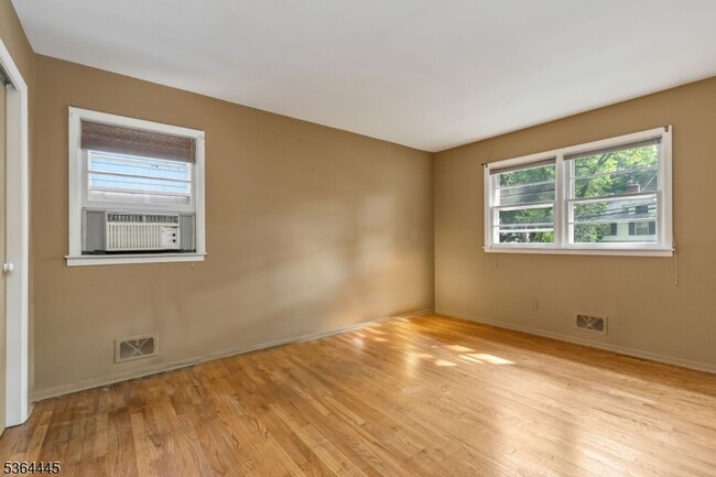Building Photo - 107 Severin Ct