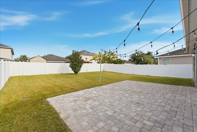 Building Photo - 11007 Inside Loop