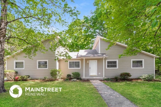 Building Photo - 3012 Manchester Dr