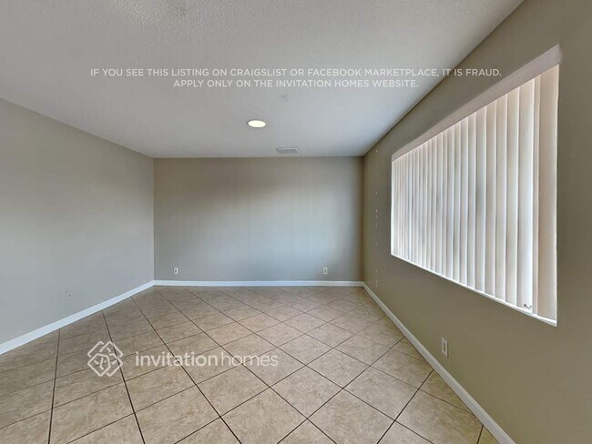 Building Photo - 3429 W Charter Oak Rd