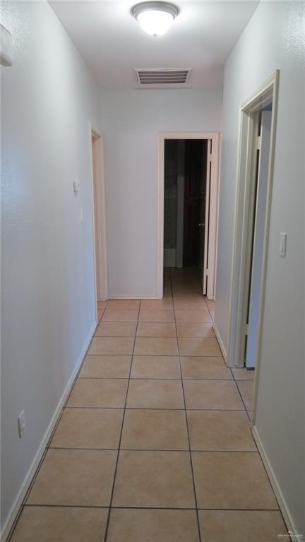 Building Photo - 1414 W Del Mar St
