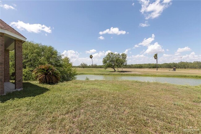 Building Photo - 1213 Rhett Dr