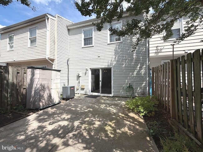 Building Photo - 8854 Cherry Oak Ct