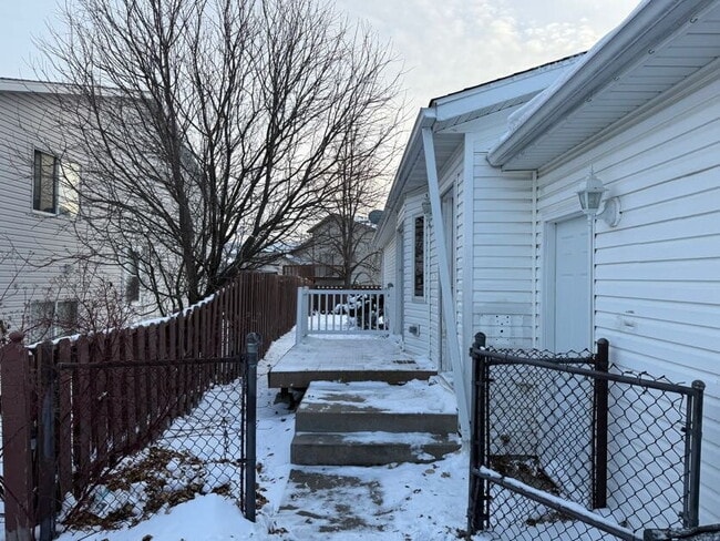 Building Photo - APPLICATION PENDING