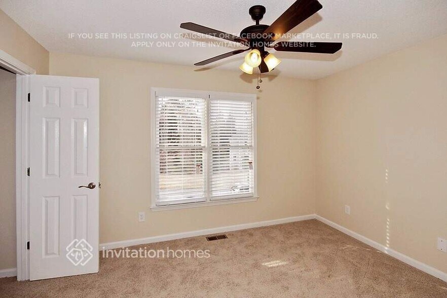 Building Photo - 4034 Dream Catcher Dr