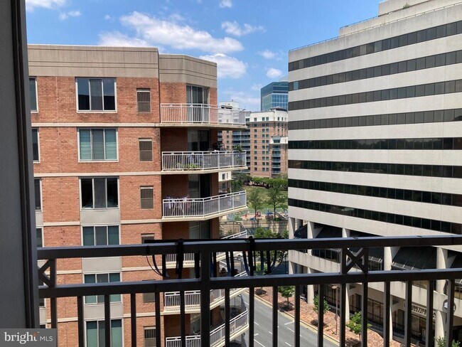 Building Photo - 7500 Woodmont Ave