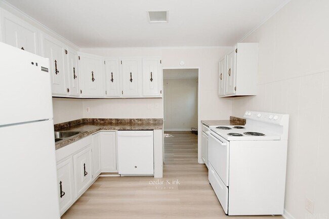Building Photo - 5024 Southfield Dr