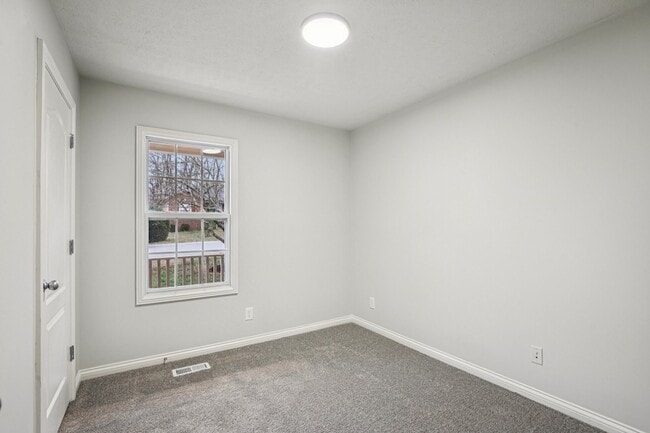 Building Photo - 205 Christine Dr