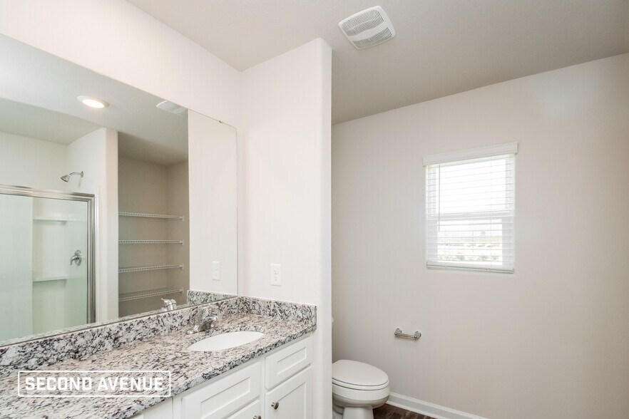 Building Photo - 1013 Sease Gdn Ct