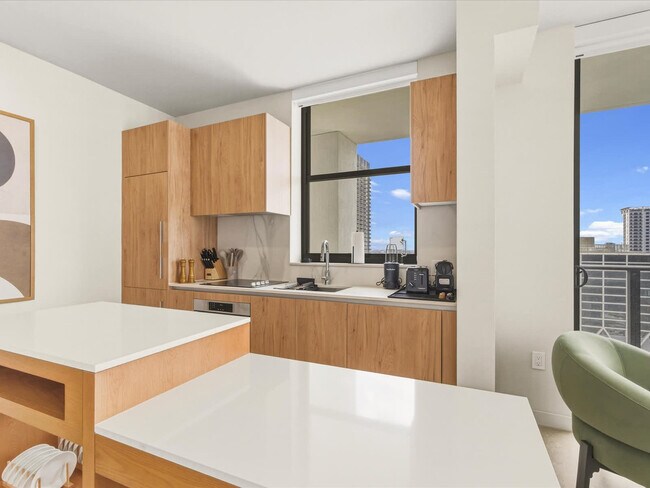 Building Photo - 11 NE 6th St