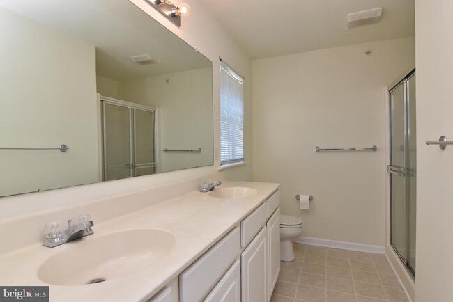 Building Photo - 1306 Caitlins Way